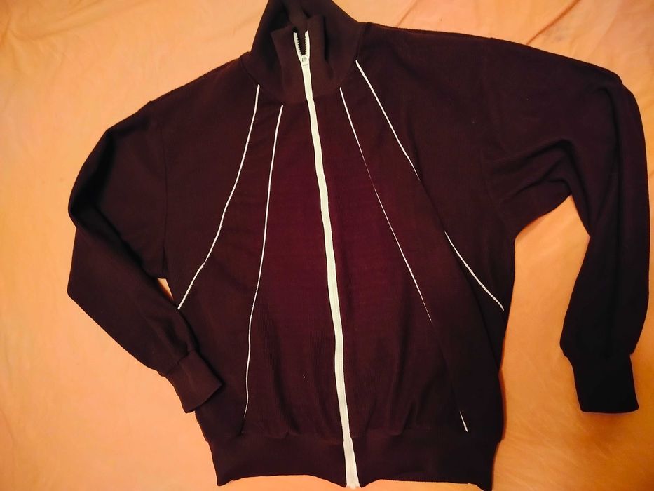 Женские вещи подарю