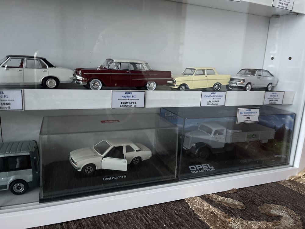 Samochód metalowy stara kolekcja samochodów min Opel 51 sztuk