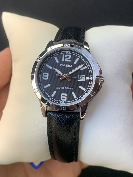Годинник жіночий Casio LTP-V004L-1B Оригінал Гарантія Часы женские