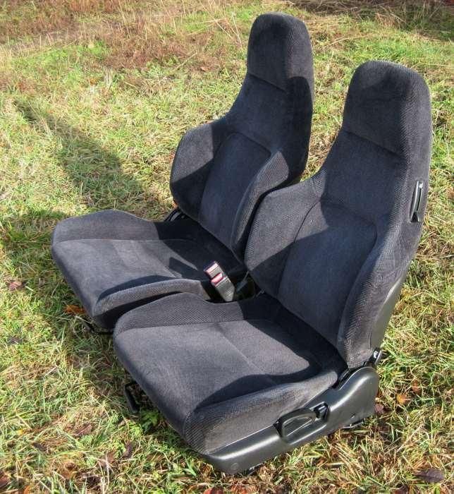 Продам сидения RECARO №77(кожа с выдвижными валиками)