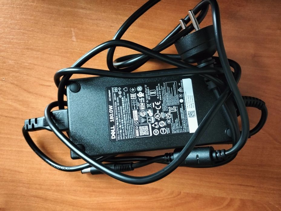 Док станція Dell