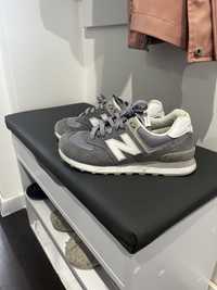 New balance жіночі кросівки