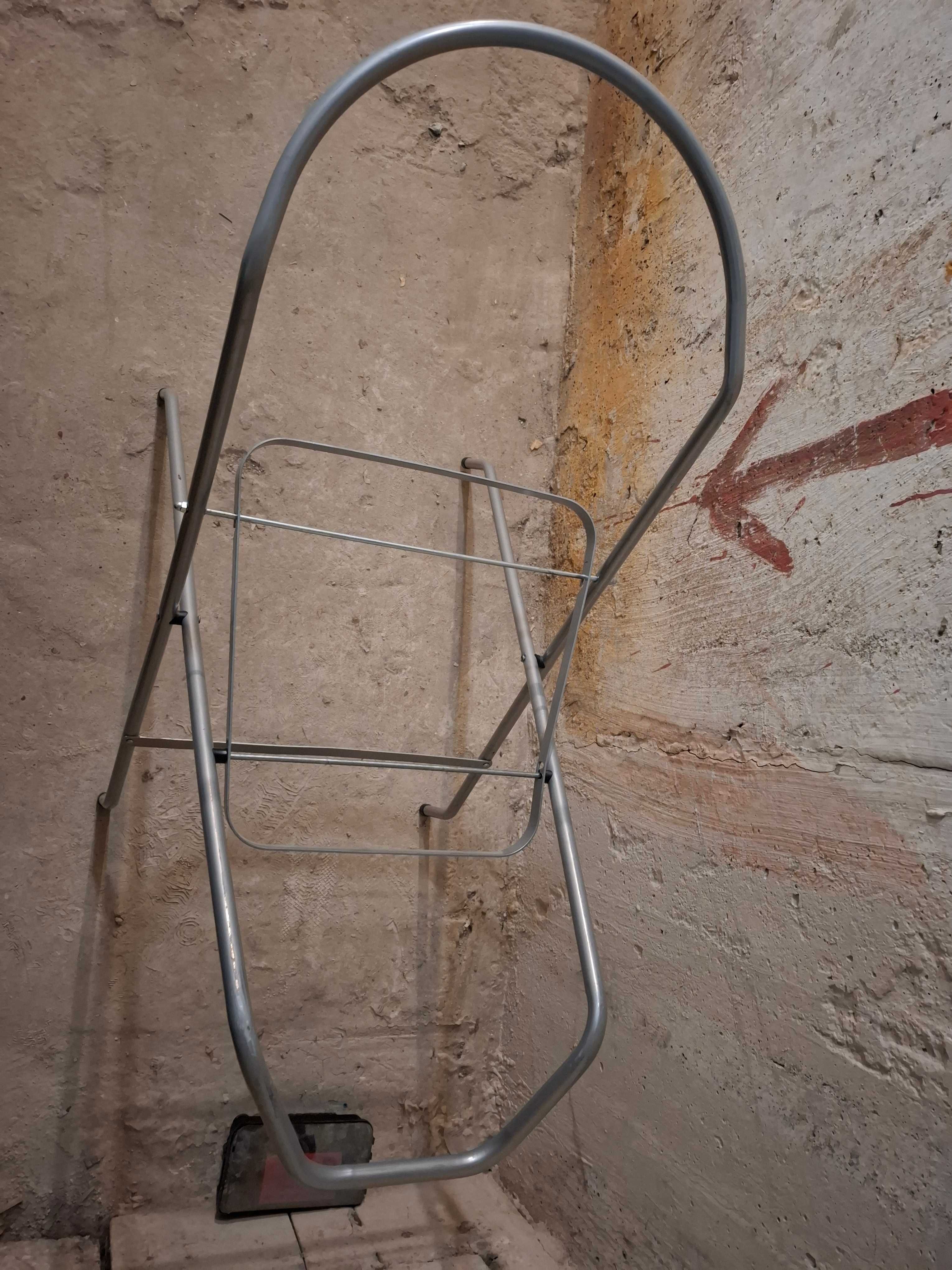 Metalowy stojak pod wanienkę + wanienka GRATIS