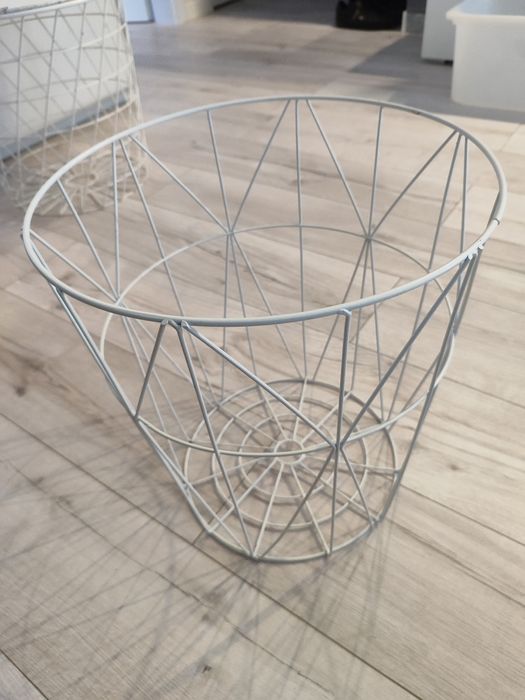Ikea  pojemnik na zabawki / stolik