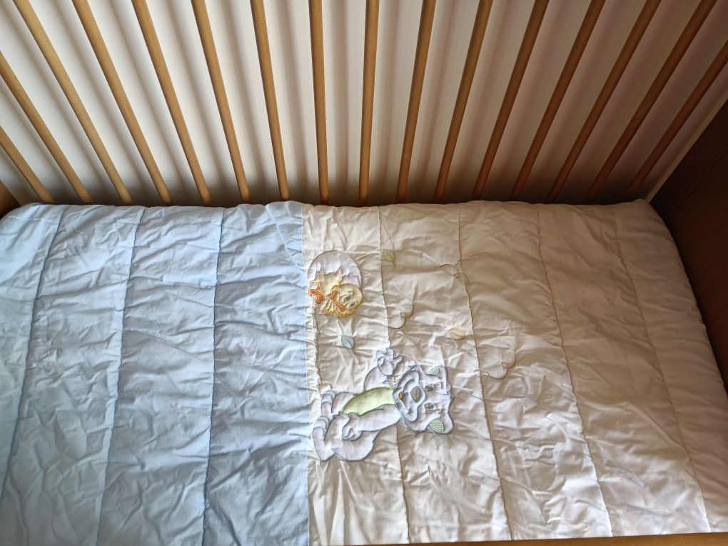 Berço/Cama de Bebé/Criança (Oferta de colchão e edredão)