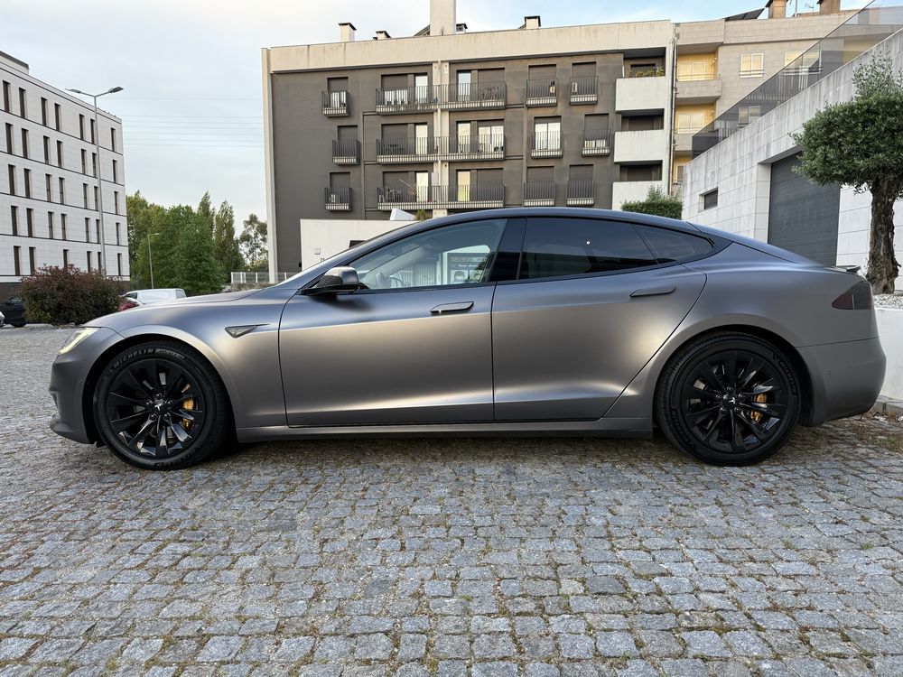 Tesla Model S 75D / Iva Dedutivel