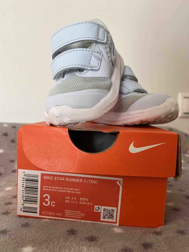Sapatilhas Nike star runner T18,5