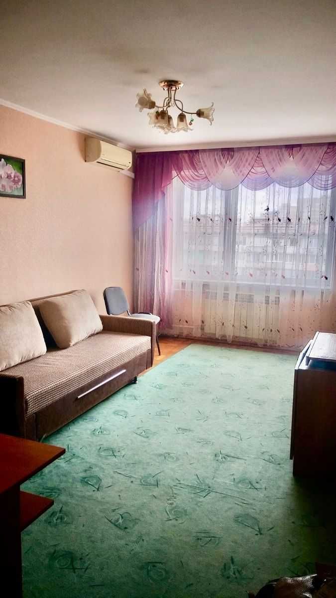 Здам 1-кімнатну, ремонт, Олега Мудрака (Наумова) 33а, Новобіличі