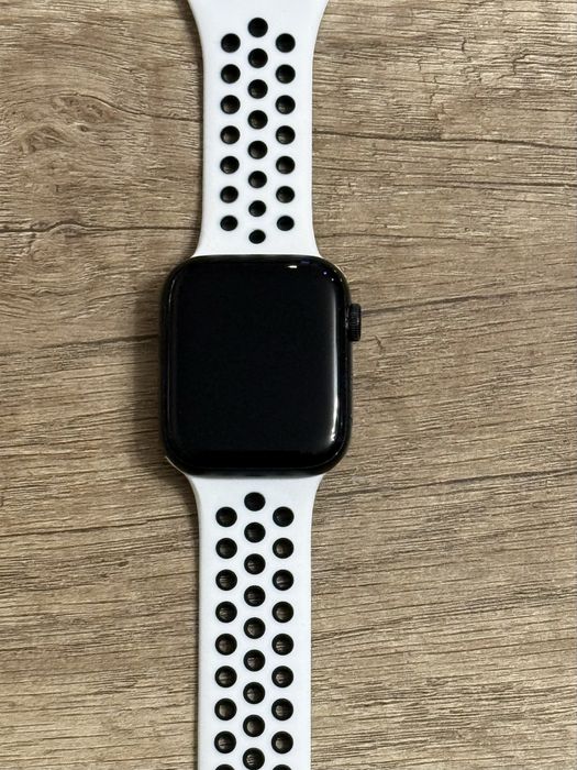 AppleWatch SE 2 44 mm GPS