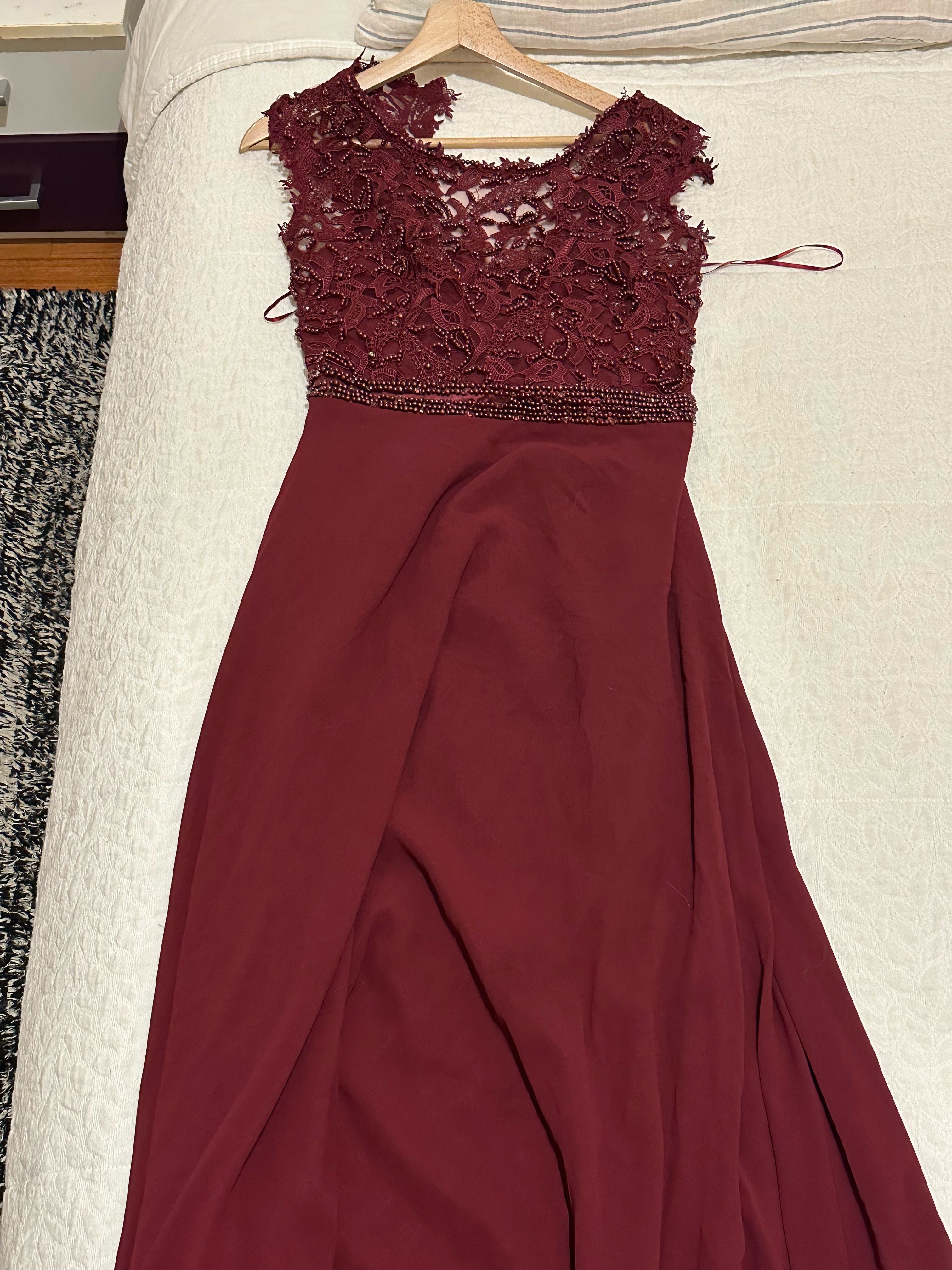 Vendo várias peças de roupa mulher