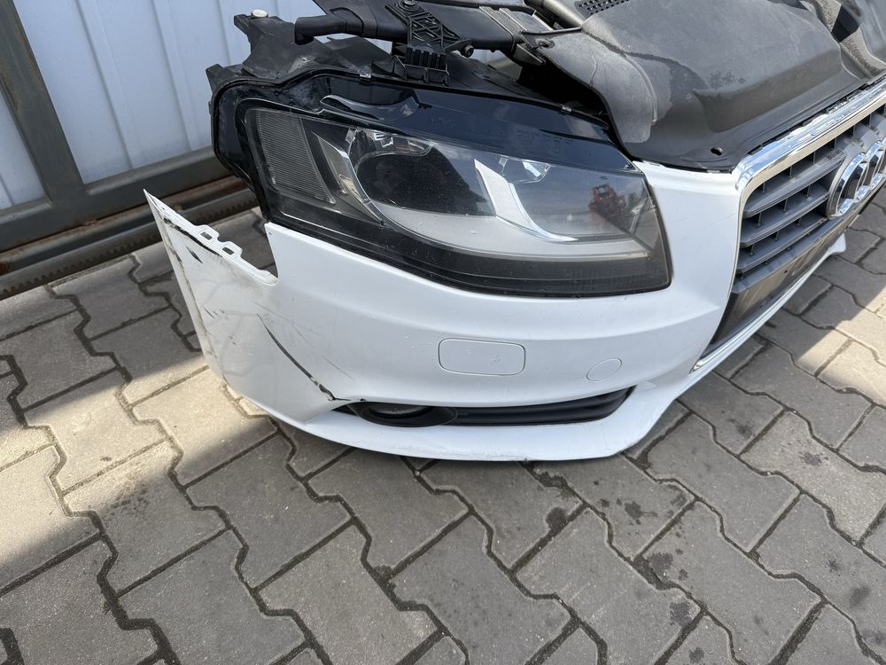 Przód Audi a4 b8 wzmocnienie reflektory chłodnice