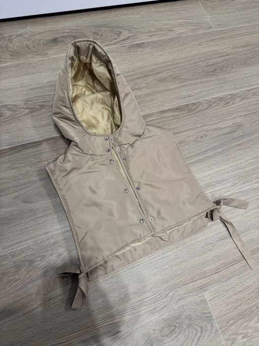 Капор - жилетка беж