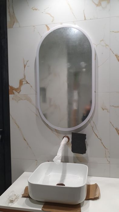 Espelho Canada
SENSOR E LUZ FRIA