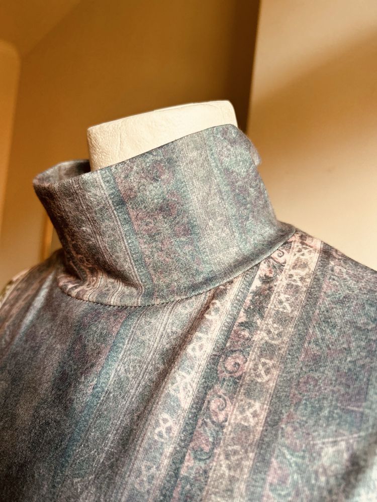 Conjunto de duas peças sem marca de uso