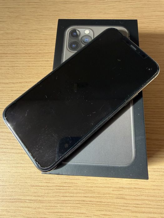 iPhone 11 Pro impecável