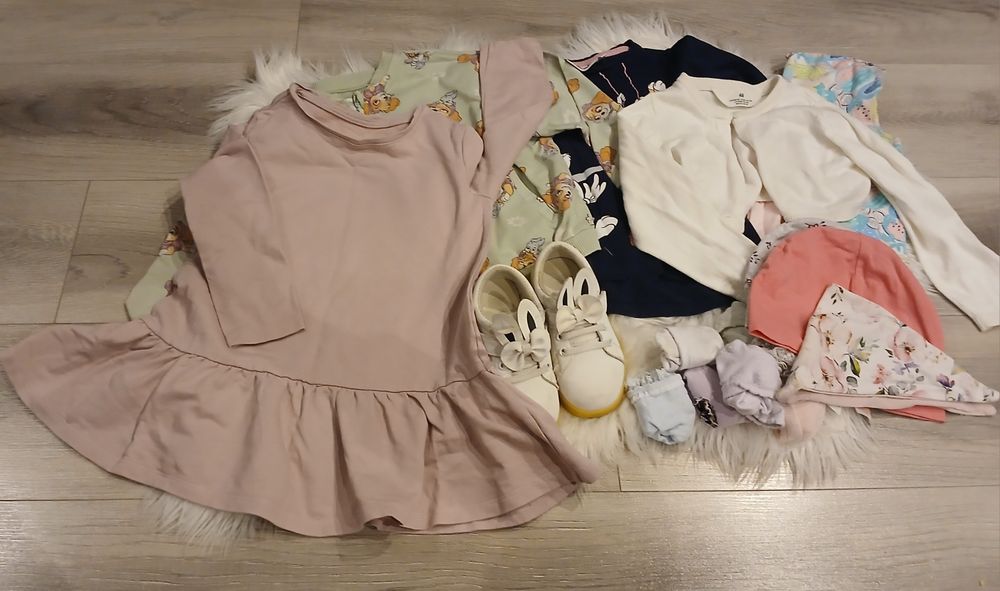 Paka ubrań 104-116 dziewczynka