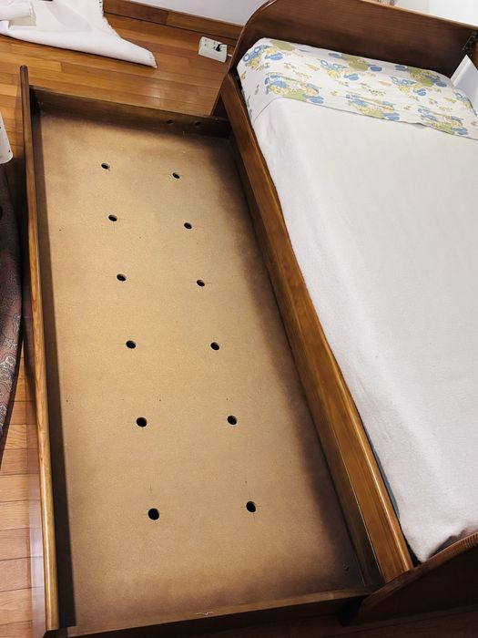 Cama de solteiro 2 em 1 de madeira