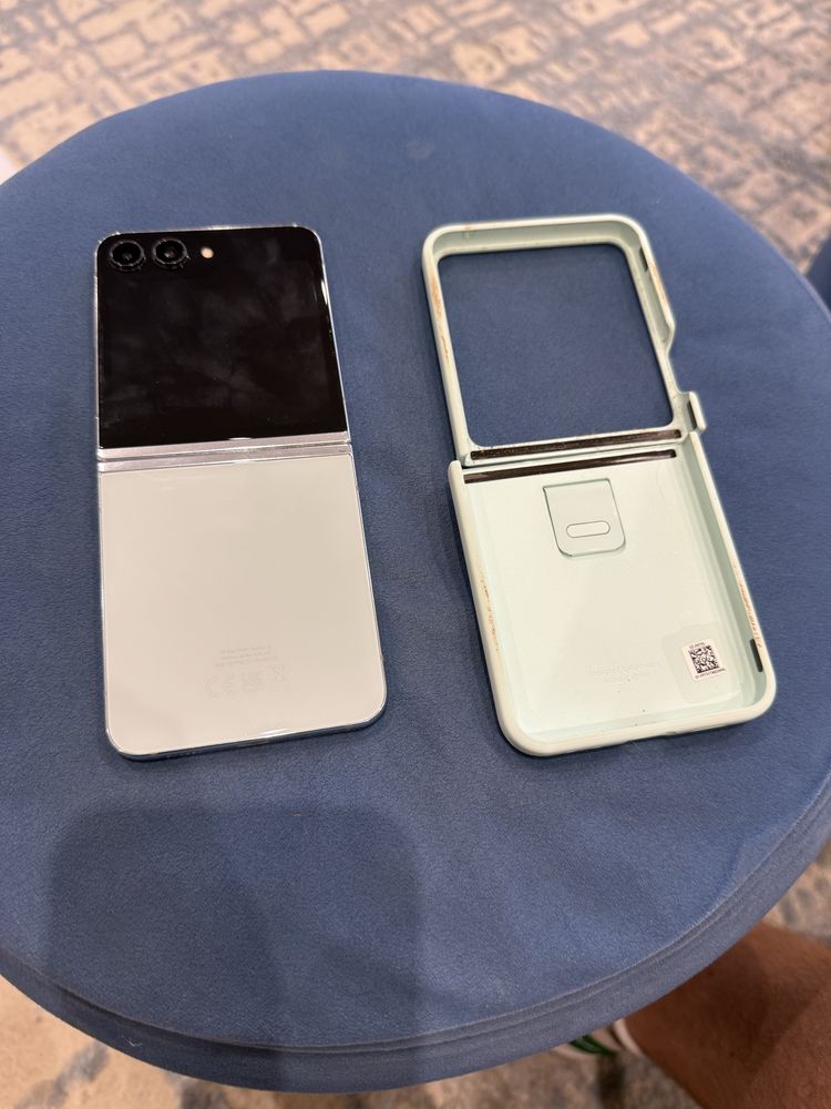 Samsung Galaxy Z Flip 5 8GB 512 GB