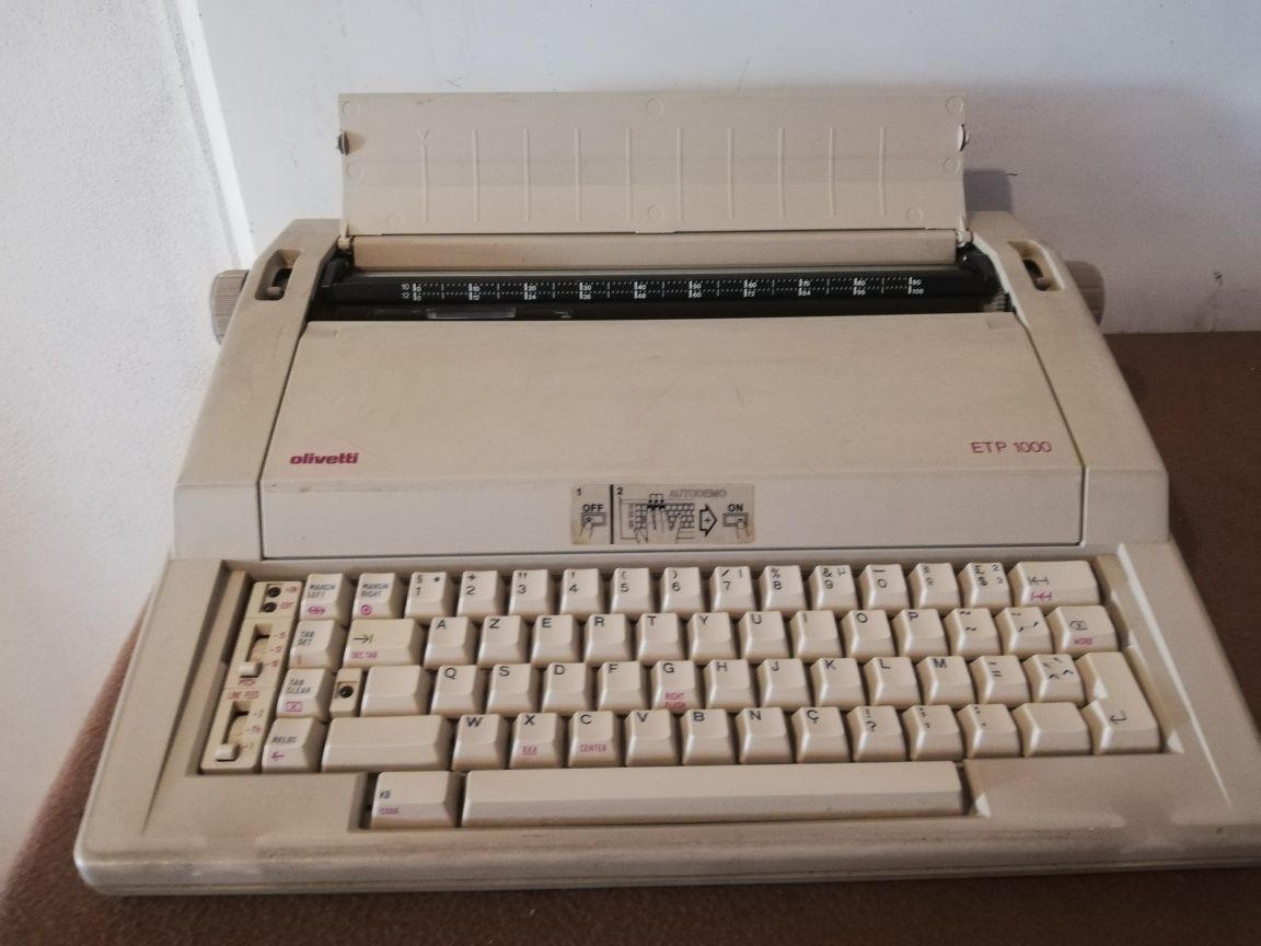 Maquina Escrever Automatica Olivetti