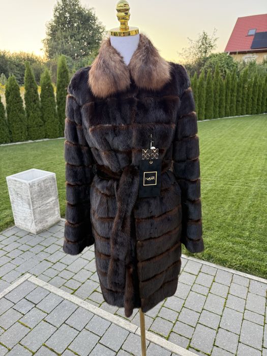 Futro naturalne z norek, grzbiety, skora S M nowe