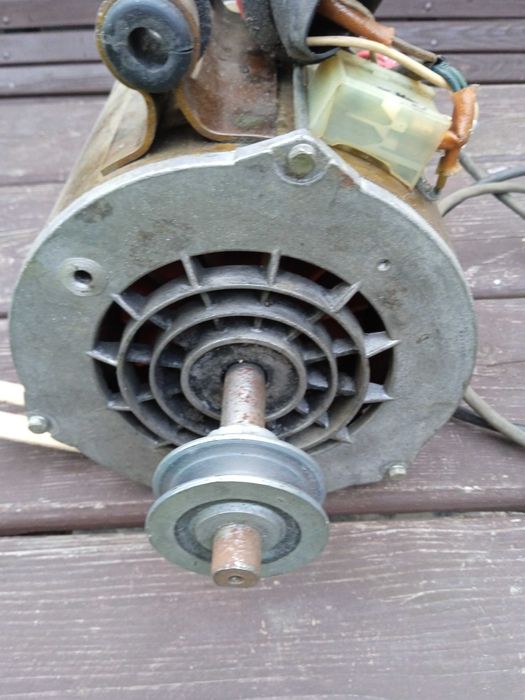 Silnik elektryczny 220