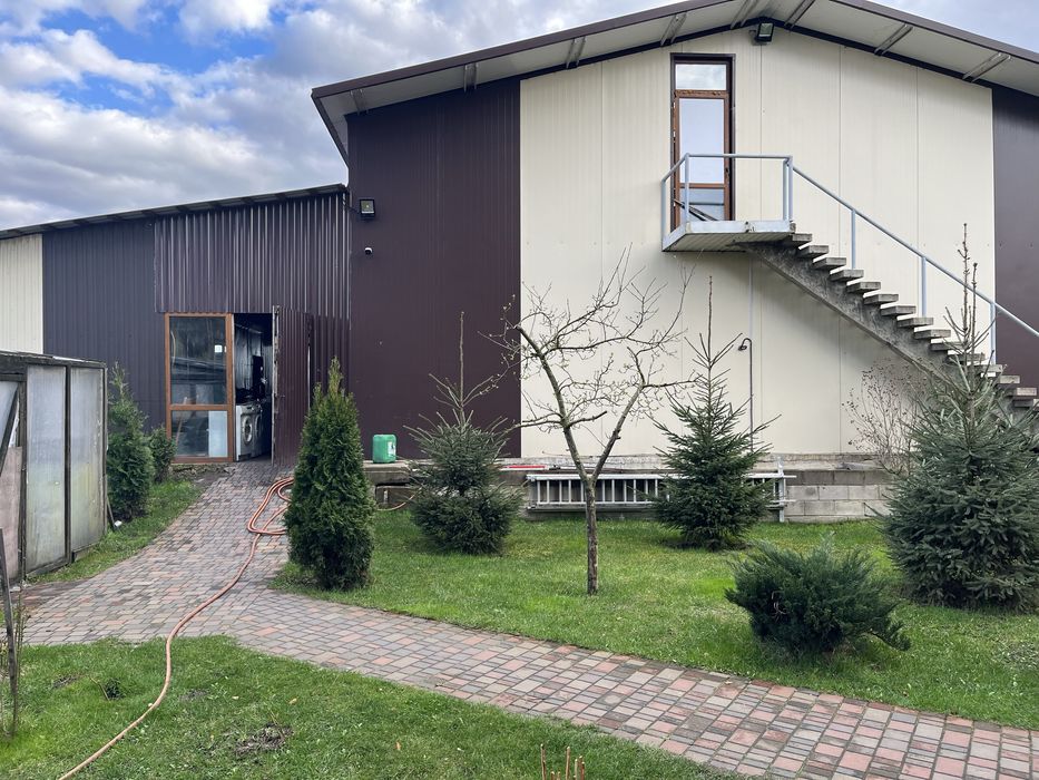 Продам СТО. м. Сарни. вул Ковельська 116