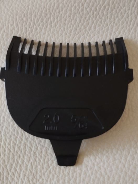 Набор універсальный новый 5 насадок для машинки для стрижки волос.