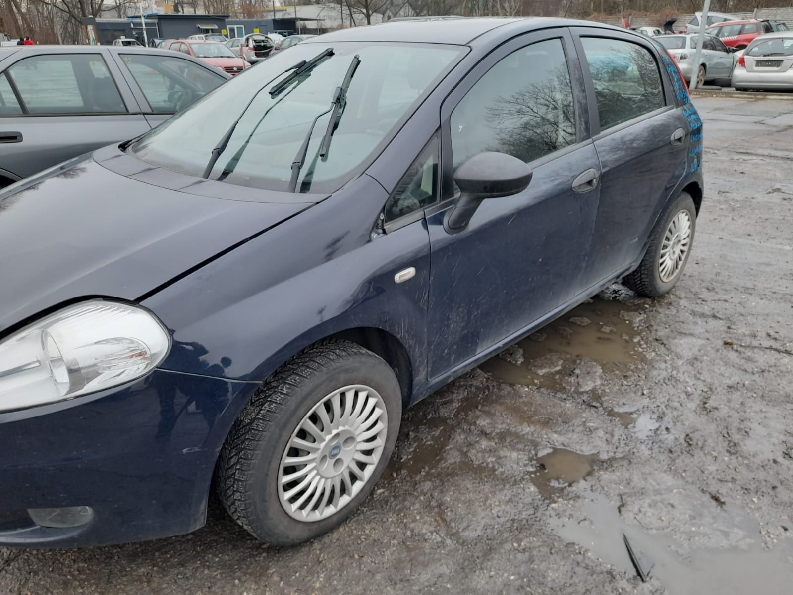 Fiat Grande Punto 2007r. 1.4 benzyna 57kW/78KM maska przòd 83