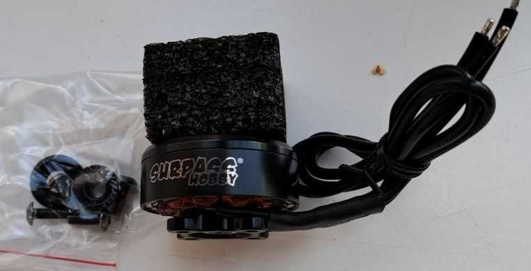 Бесколекторний мотор Surpass Hobby BAT B2807 1300KV/B3115 900KV
