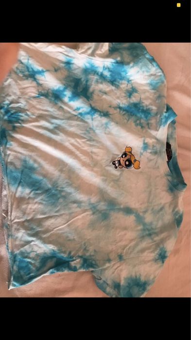 Blusa cropped powerpuffgirls Bershka.