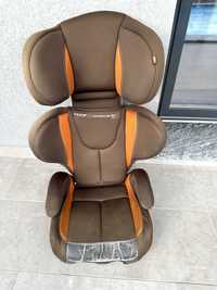Cadeira Auto Bébé com sistema ISOFIX