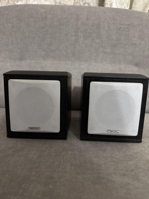 Колонки Японьськоі фірми HiTACHI