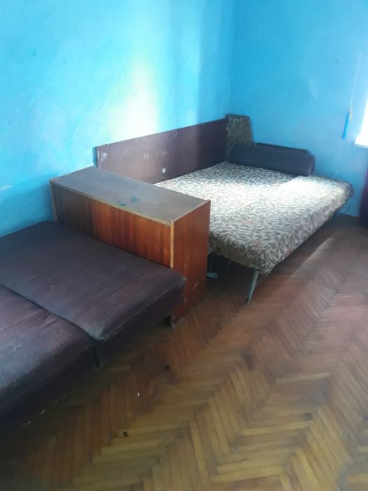 Продам меблі б/у: мягкий куток, диван, тафта, шафу,стінку