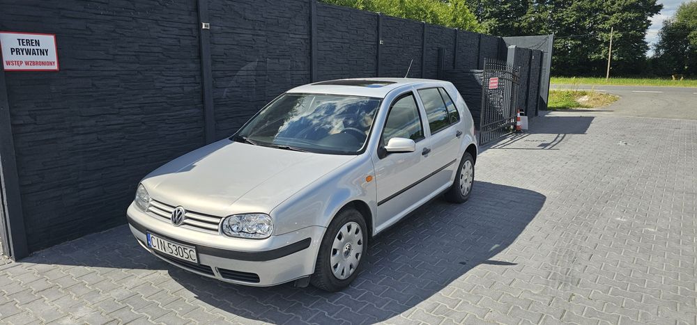 Vw Golf 4 1.4 Benzyna/ Hak holowniczy