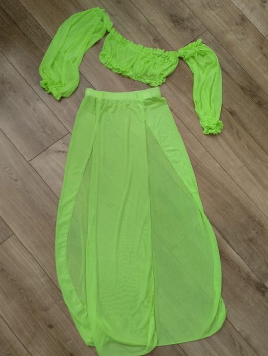 Piękny neonowy komplet