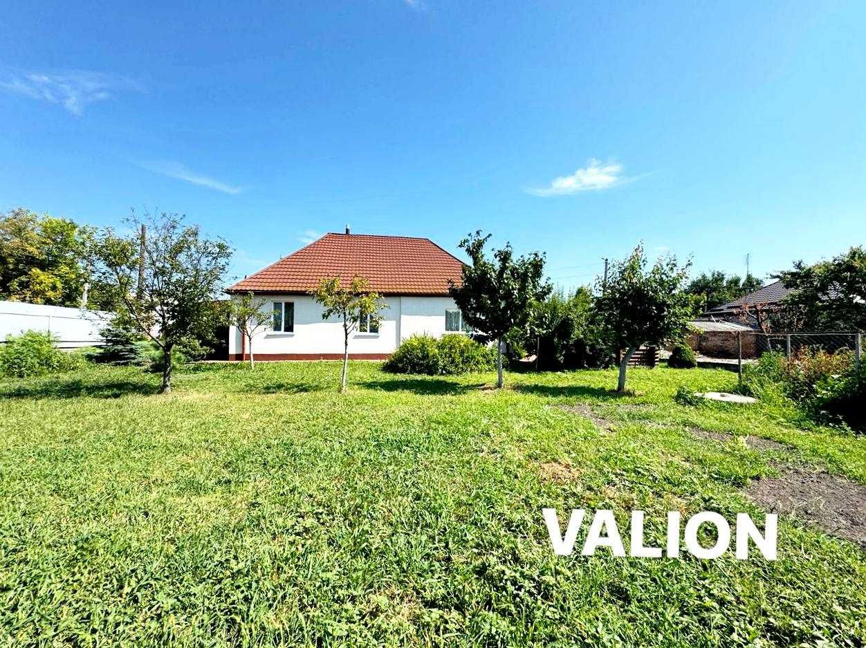 Продаж БУДИНКА 110 кв.м на 10 сотках ділянці-м.Бориспіль район 6 школи