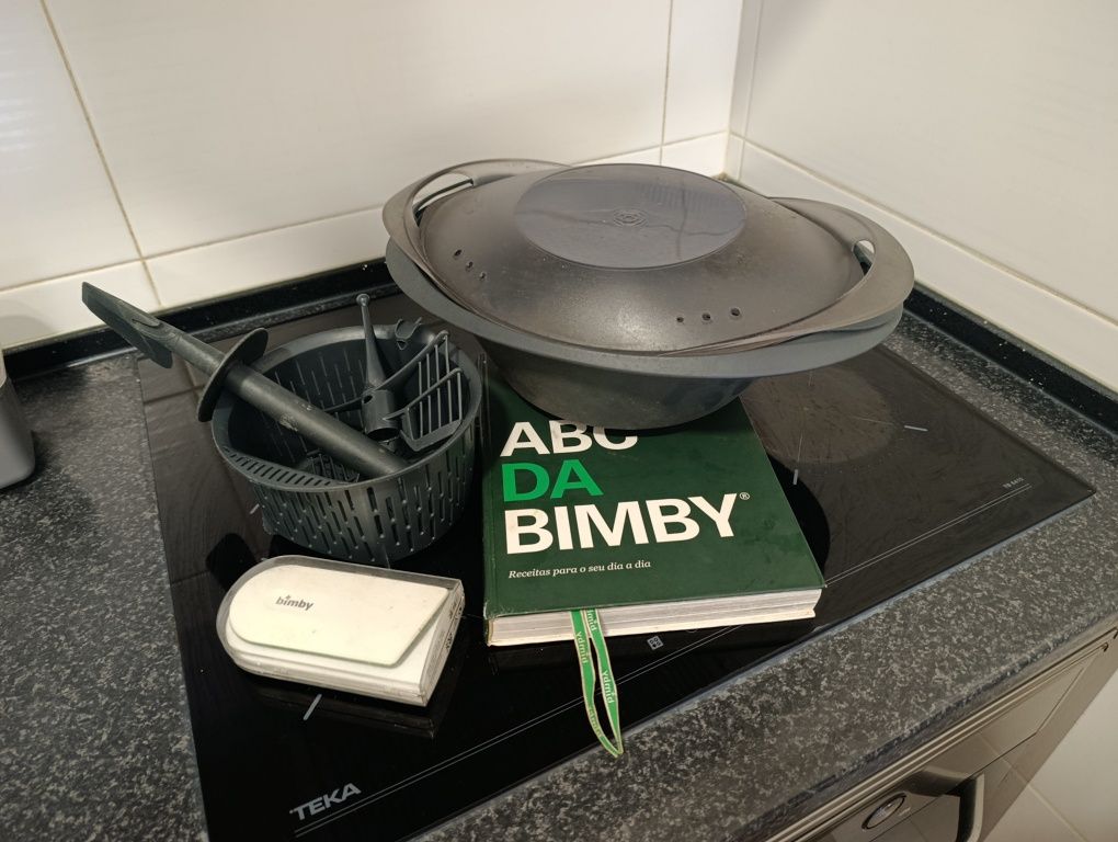Vendo Bimby TM5.