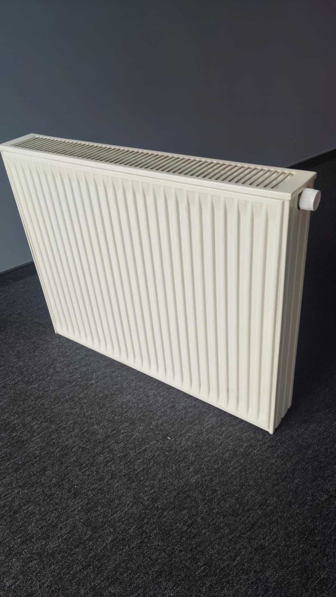 Grzejnik Viessmann 700x550x105 (używany)