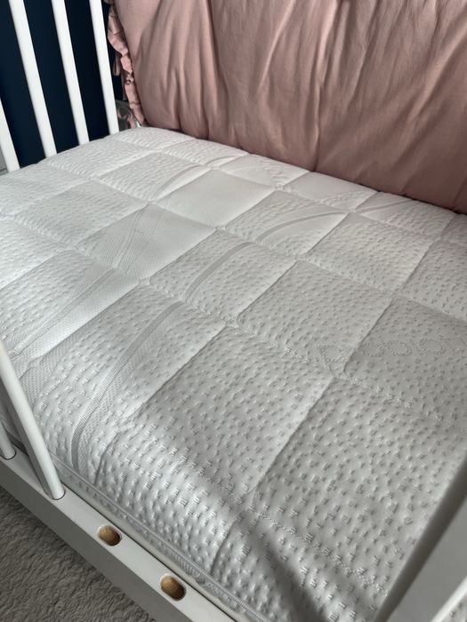 Łóżeczko dziecięce 120x60 wraz z materacem