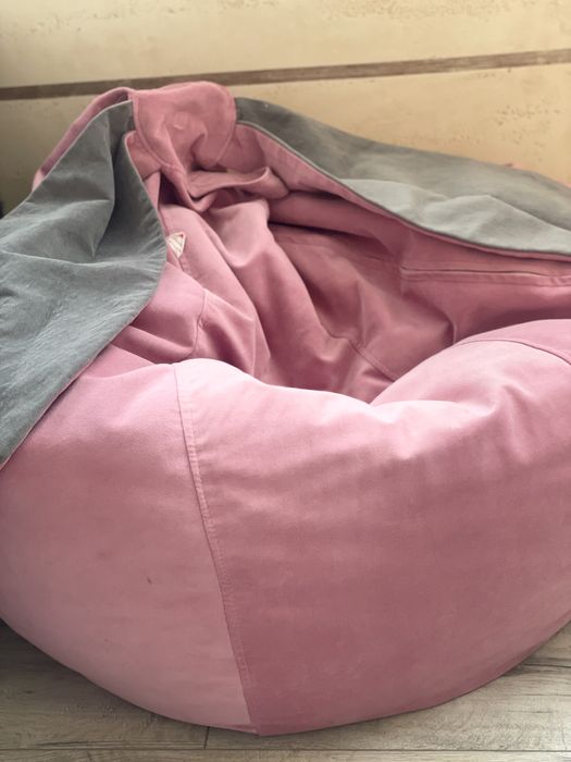 Продам крісла подушки груша