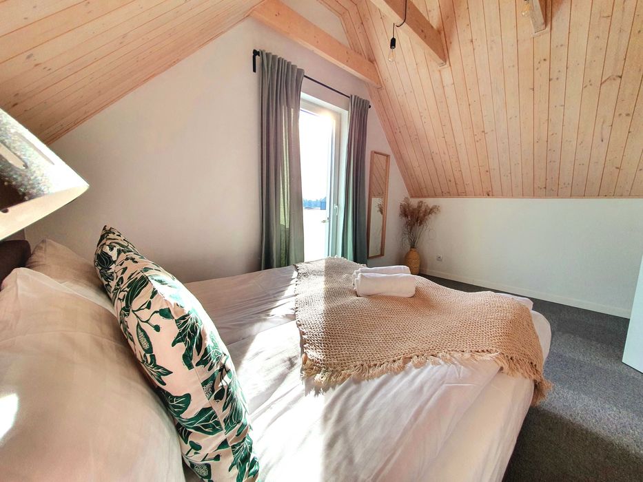 Luksusowe domki nad morzem sauna jacuzzi bilard małpi gaj