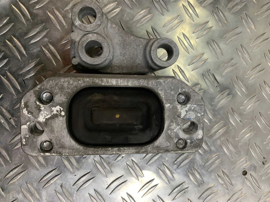 Подушка двигуна Jeep Compass 2017-2021