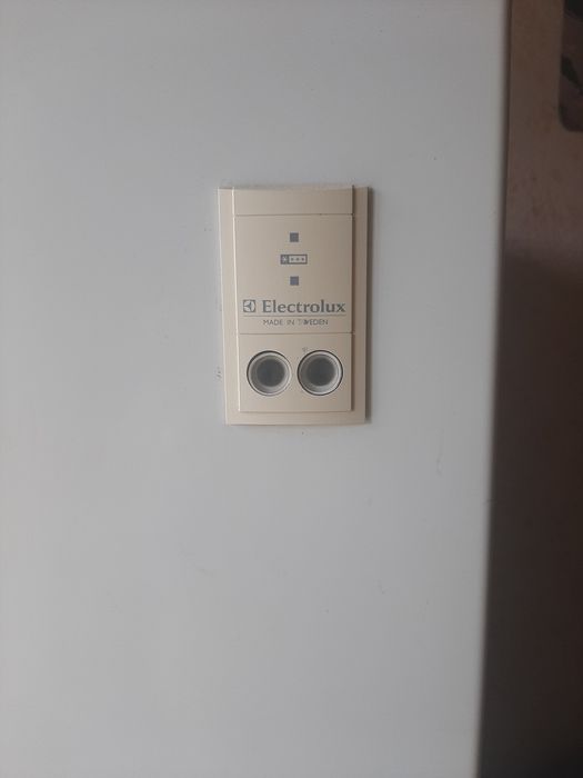 Морозильная камера электролюкс экономия класс а уплотнители не порваны