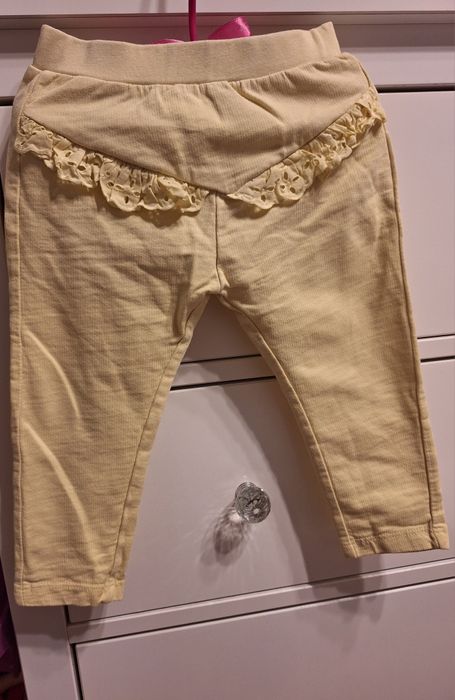 Spodnie dresowe dziewczęce 5.10.15 rozmiar 80 koronka