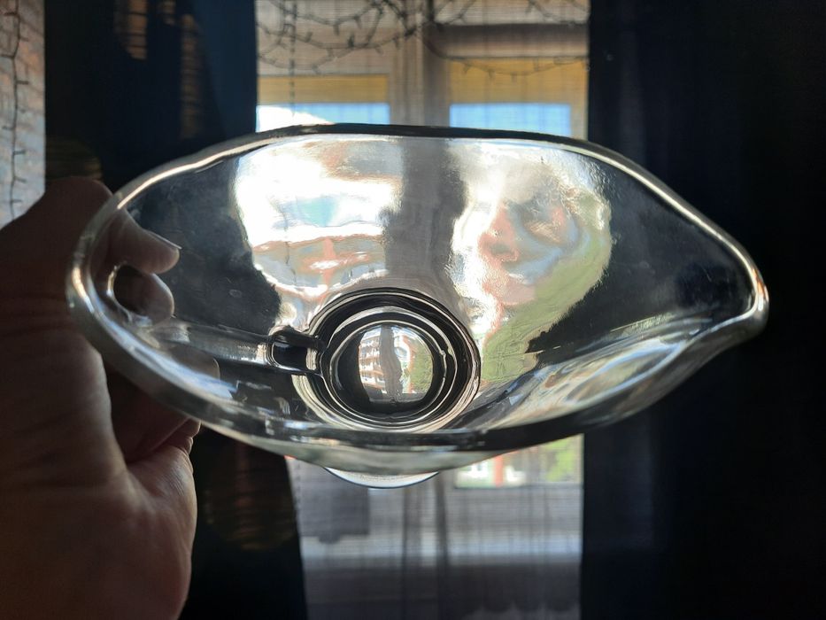 Duża szklana sosjerka