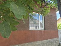 Здається будинок є паркомісто..
