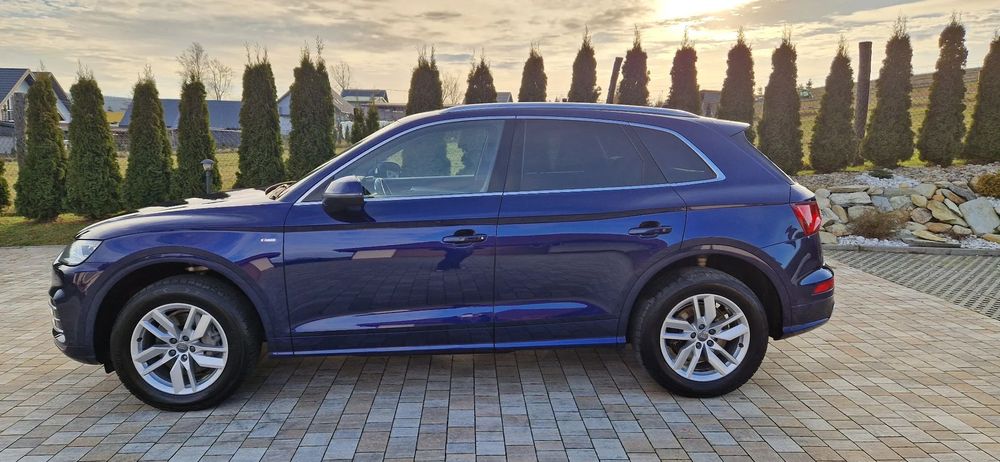 Audi Q5 AUDI Q5 quattro S tronic