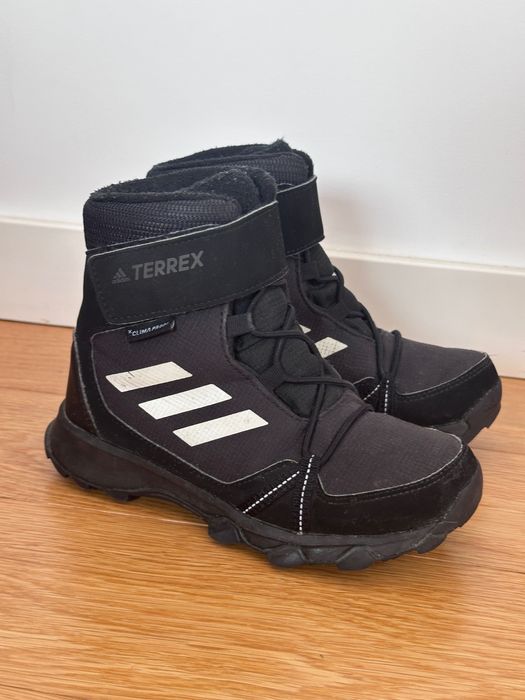 Adidas Terrex snow boots, size 30