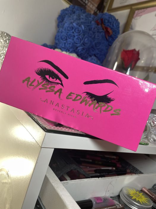 Paleta cieni do powiek Anastasia Beverly Hills x Alyssa Edwards