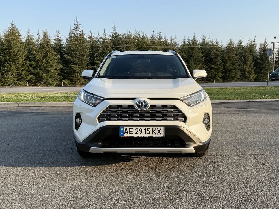 Toyota RAV4 Hybrid 2020 Official